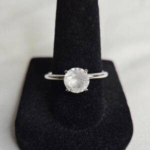 Solitaire Ring, Silver Tone Band,‎ 8.75